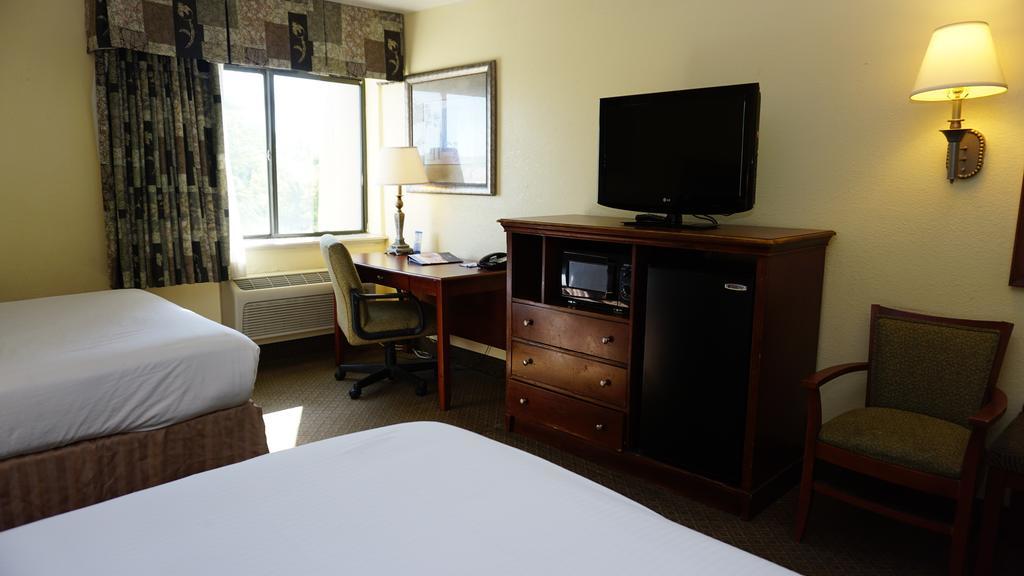 Baymont By Wyndham Arlington At Six Flags Dr Hotel Kültér fotó